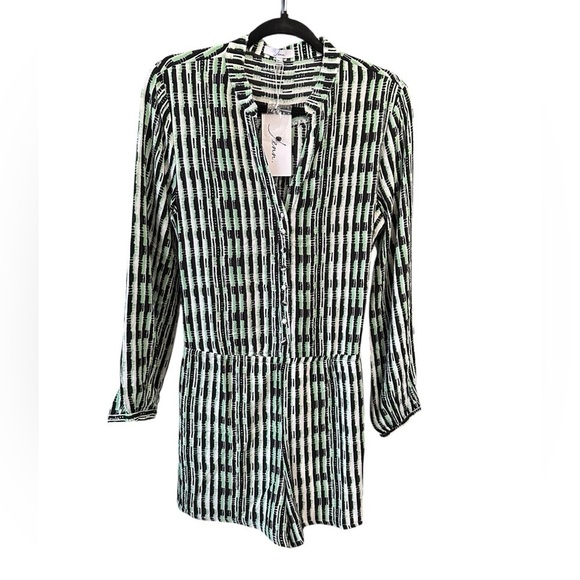 Jenn Pants - Jenn Geometric Romper Short Size: L